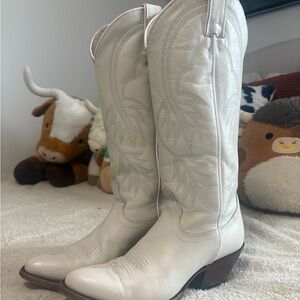 Idyllwind White Cowgirl Boots